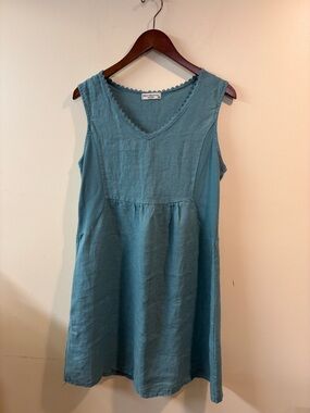 Sleeveless V‑Neck Linen Tunic in Teal Blue‑Green